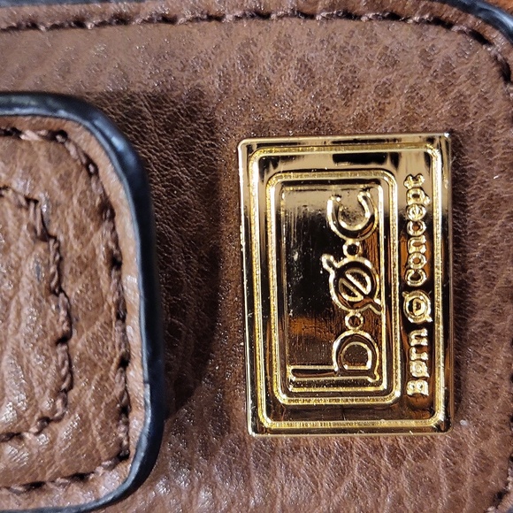 BOC Women's Crossbody Bag - Picture 4 of 8